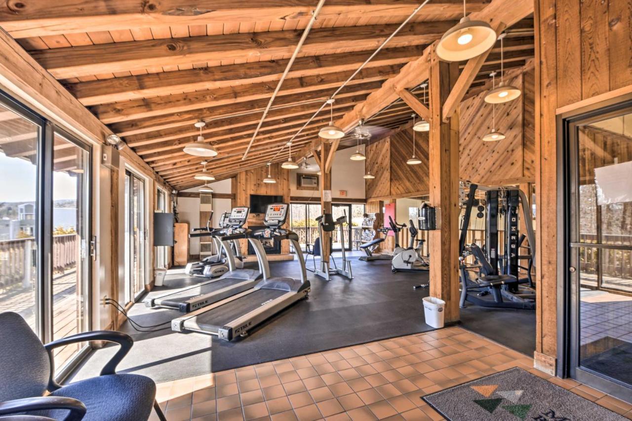 Mountain Condo With Views Near Hiking And Biking! 斯托 外观 照片